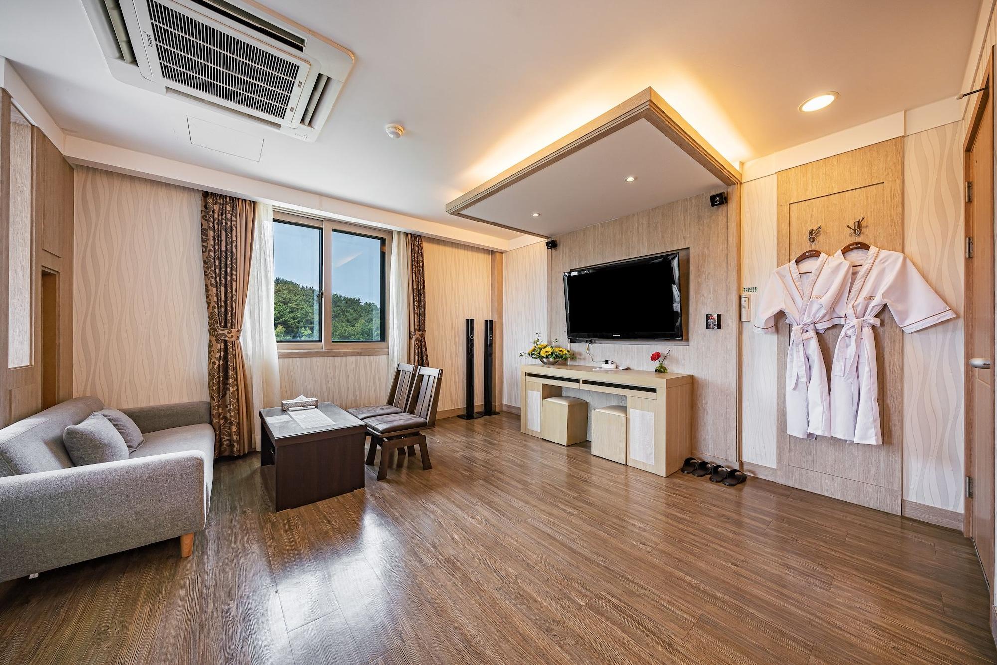 Incheon Prince Hotel Экстерьер фото