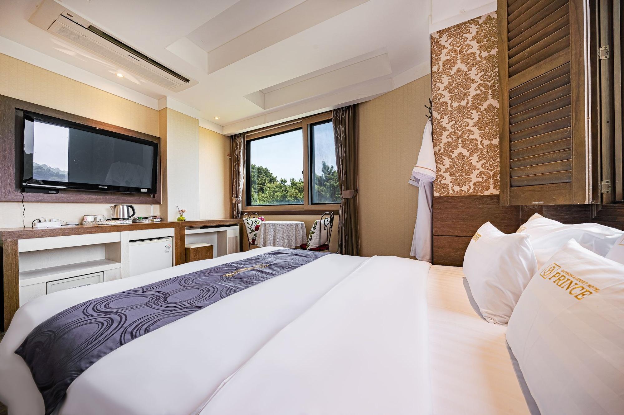 Incheon Prince Hotel Экстерьер фото