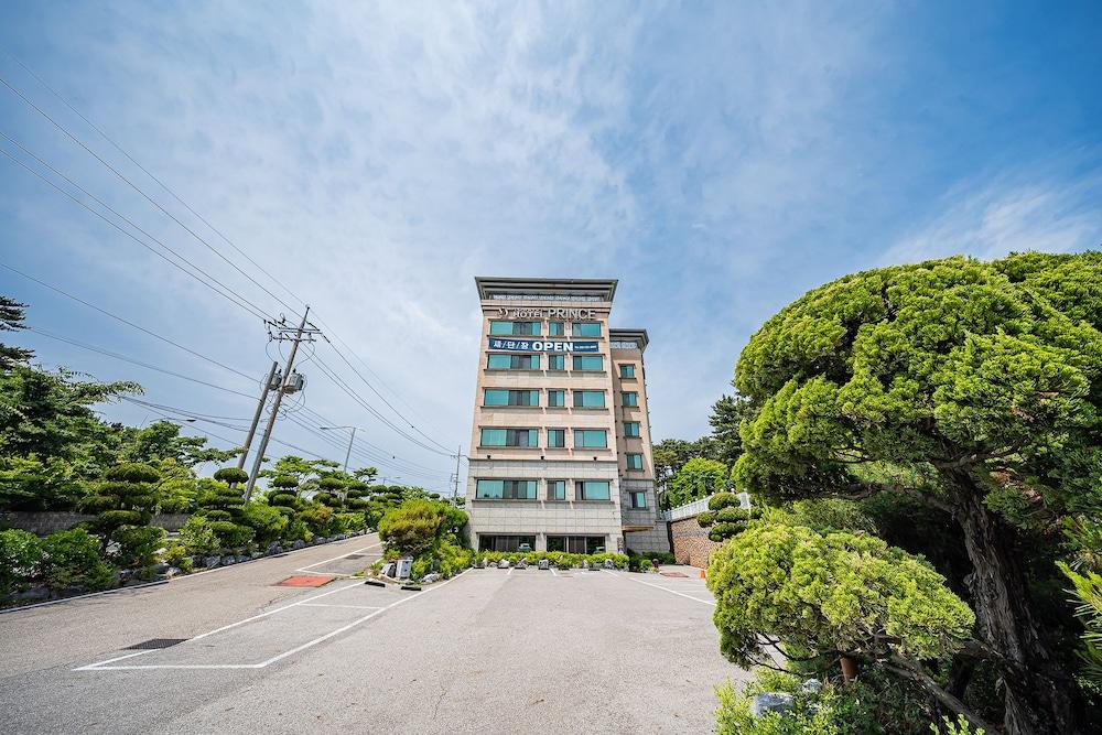 Incheon Prince Hotel Экстерьер фото