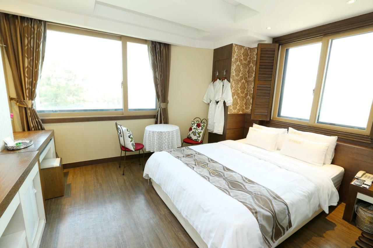 Incheon Prince Hotel Экстерьер фото