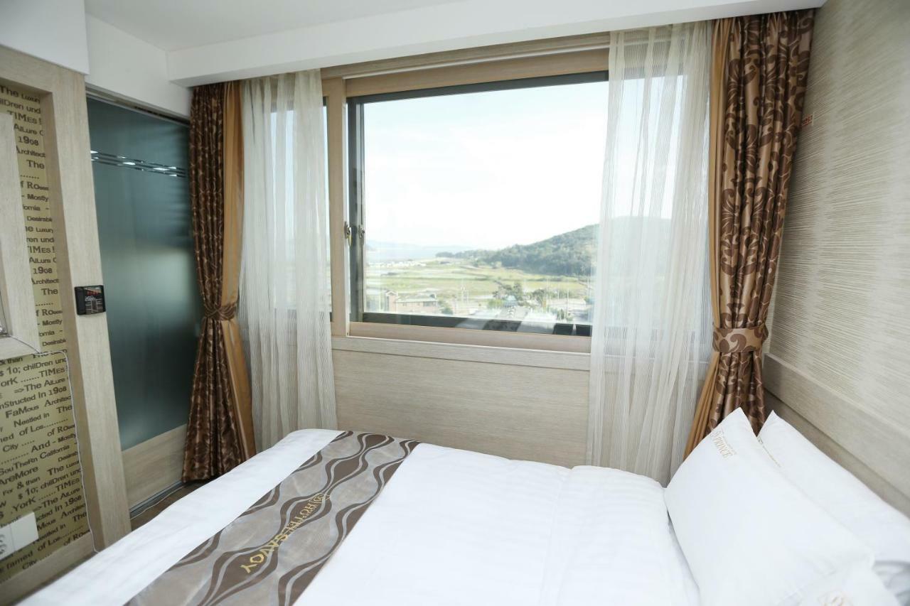 Incheon Prince Hotel Экстерьер фото